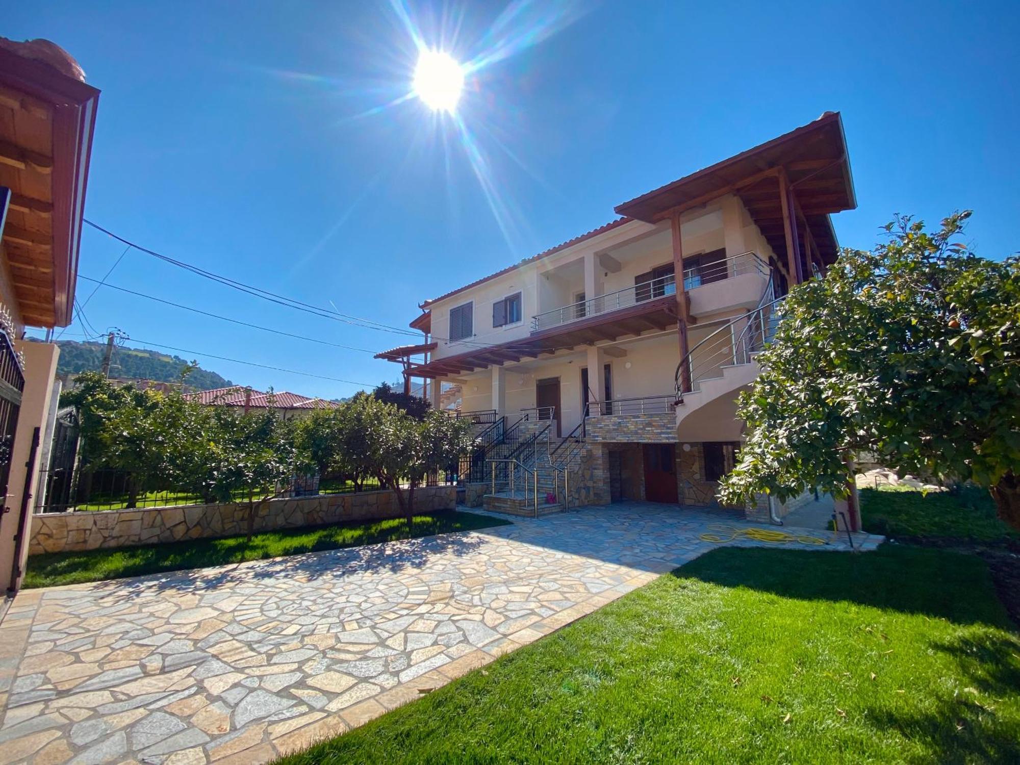 Villa Berat Exterior photo