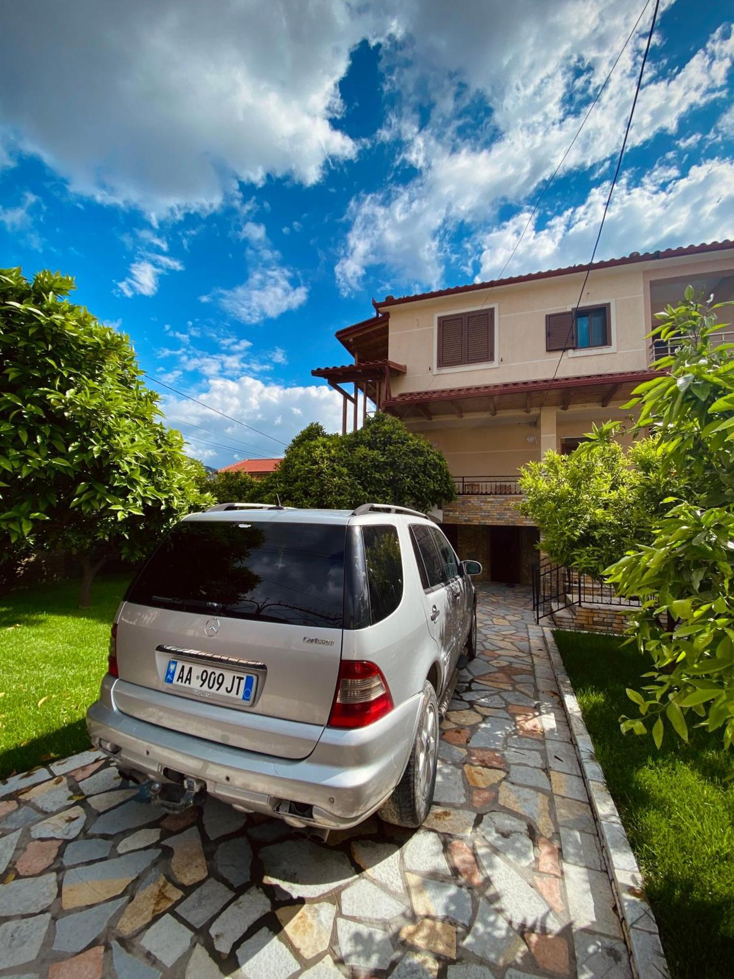 Villa Berat Exterior photo